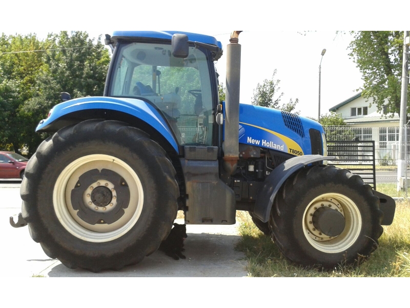 2010 New Holland T8050